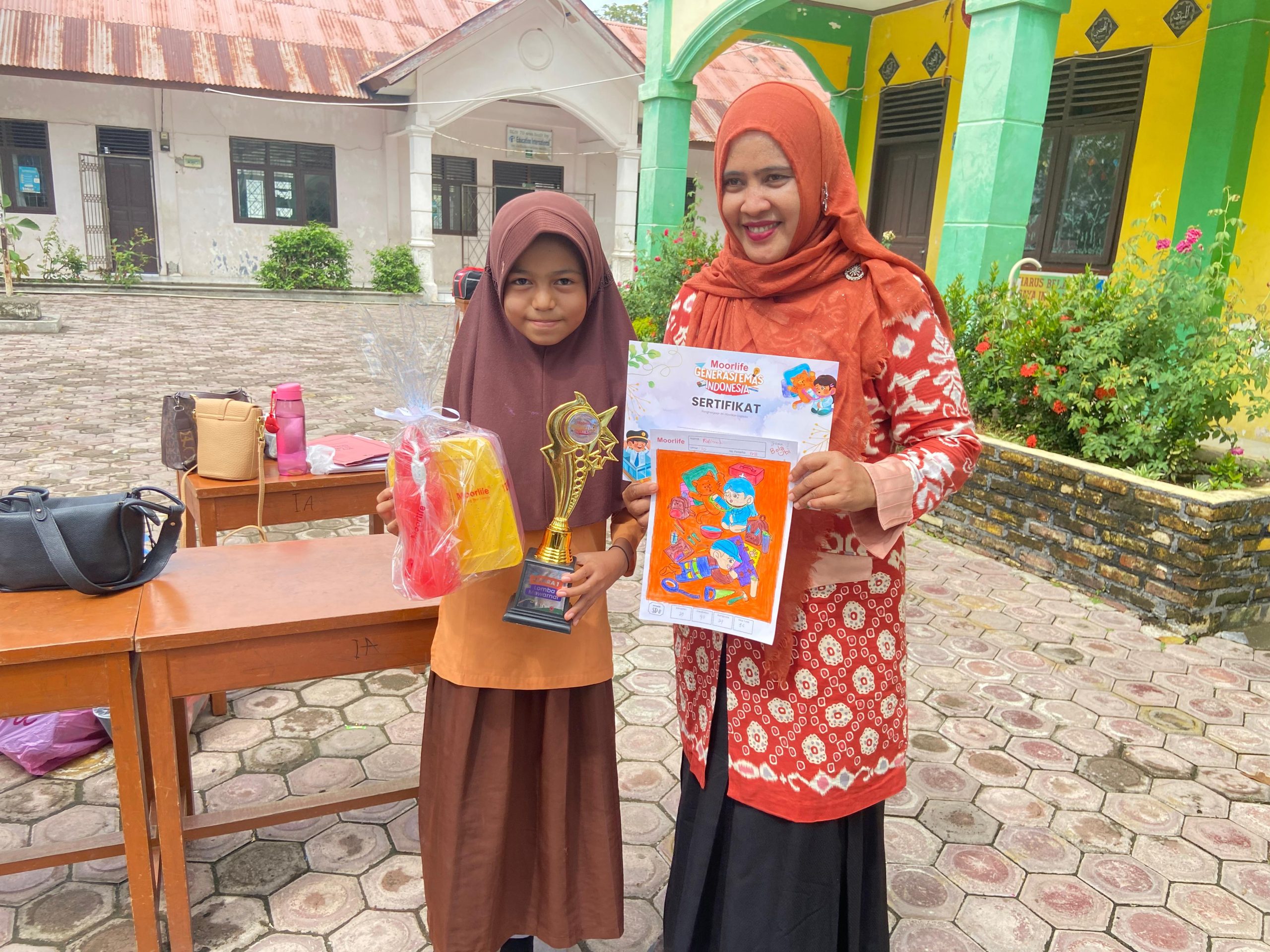 Juara 1 Mewarnai